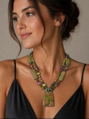 Necklace Gorgeous Genuine Gemstones  Unakite & Serpentine Beaded Healing Stones
